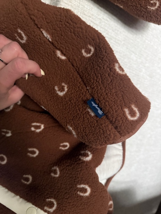 Cozy Brown Sherpa Jacket with White Horseshoe Print - Wrangler sherpa - Picture 10 of 10